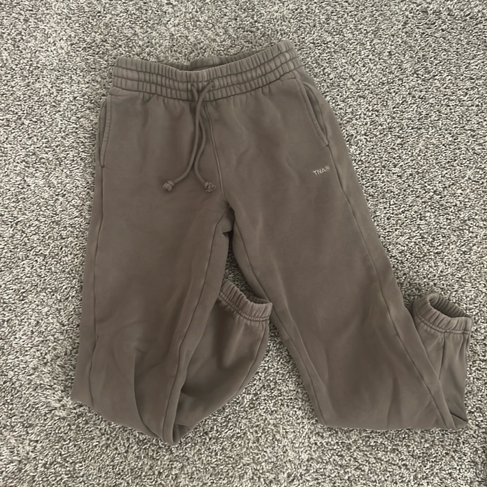 Aritzia Cozy Fleece sweatpants
